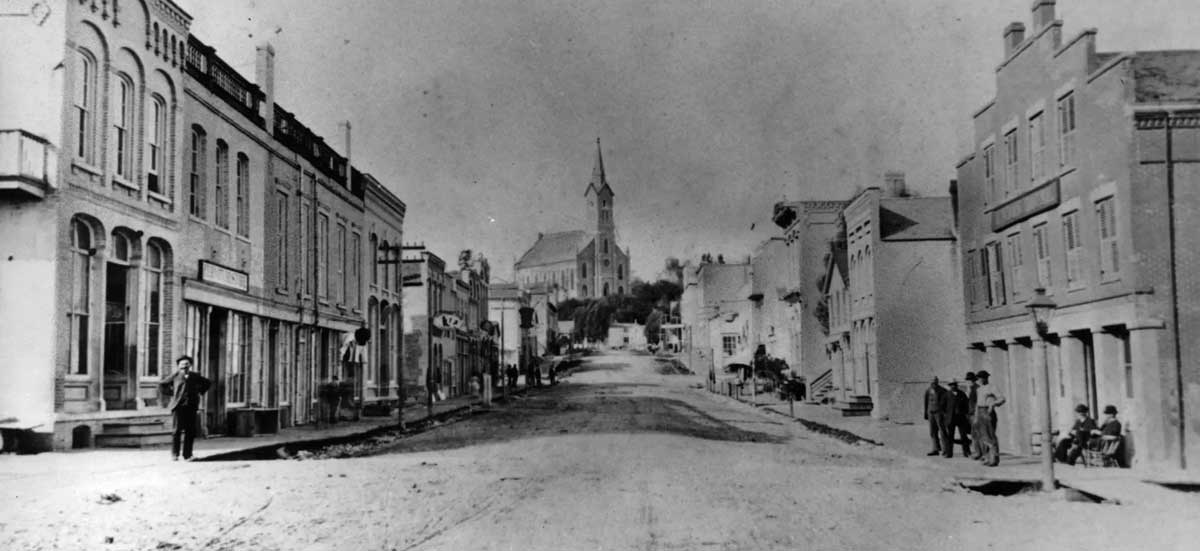 historic-franklin-street-bw Historic Downtown Franklin Street