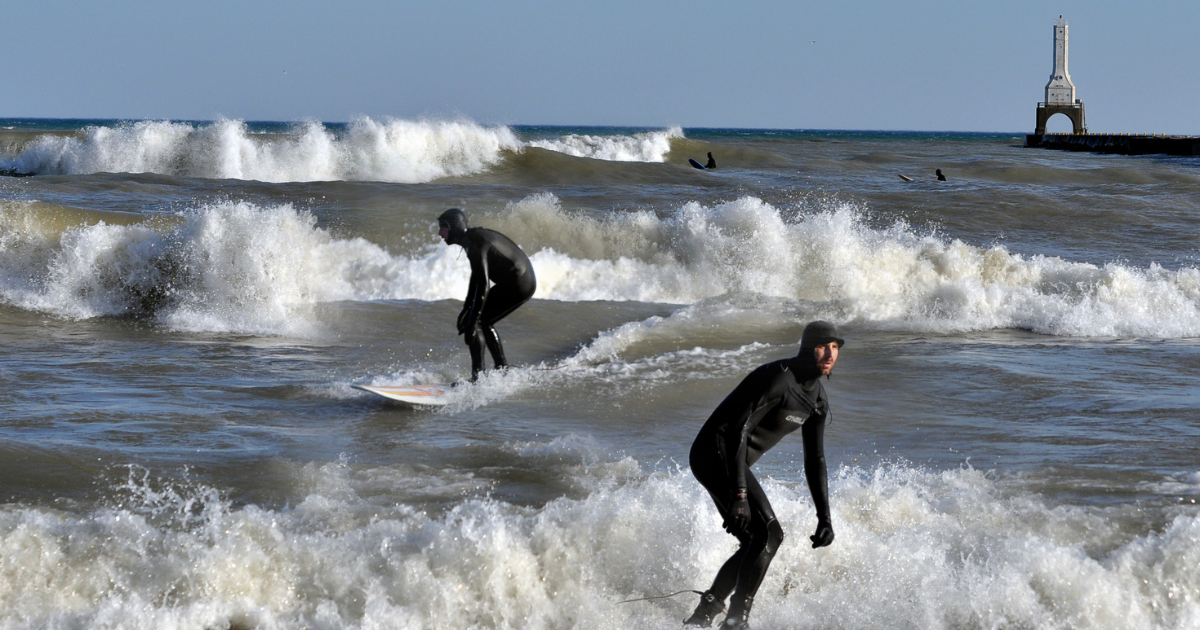 Freshwater surfing in Port Washington, WI
