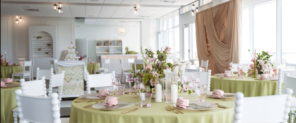 Salt venue, dining table and chairs